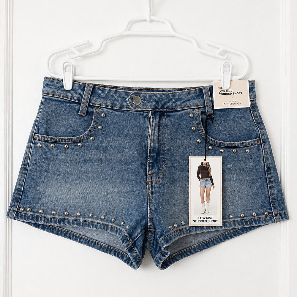 BCBG Generation Low Rise Studded Denim Shorts Women’s 9/29 NWT Y2K